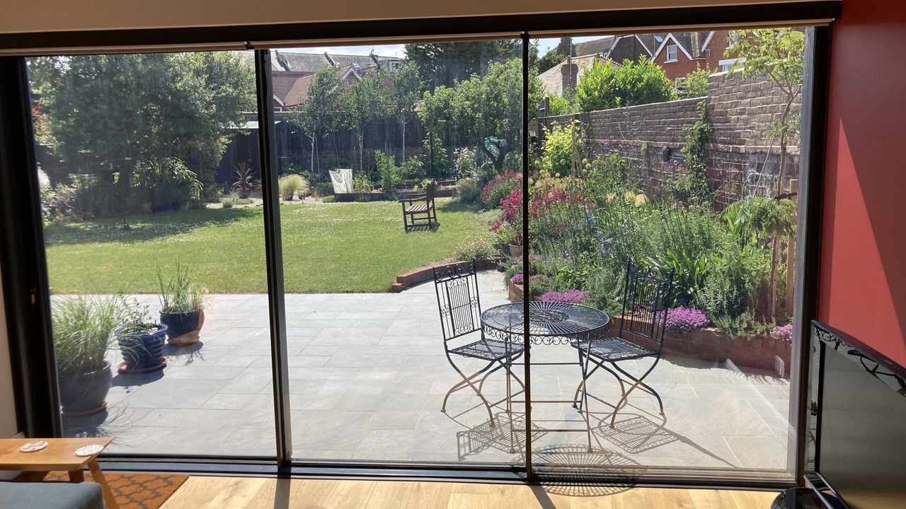 Photo of Livingroom in Eastbourne City Centre