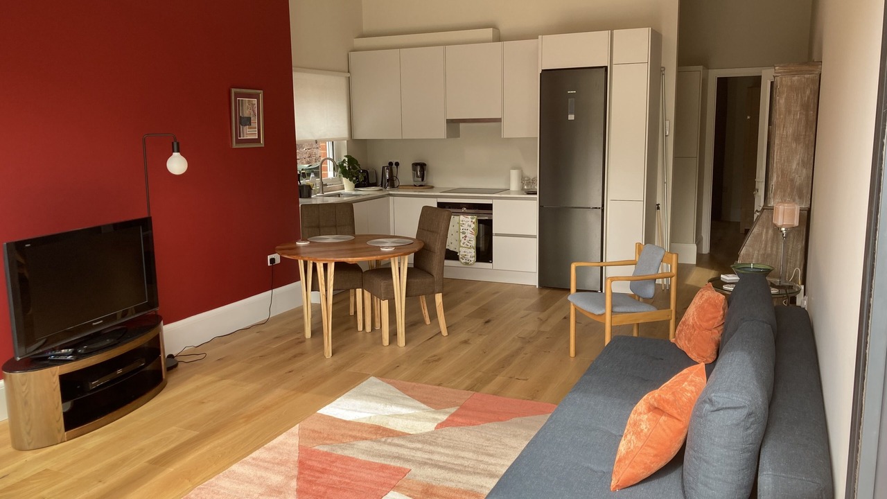 Photo of Livingroom in Eastbourne City Centre