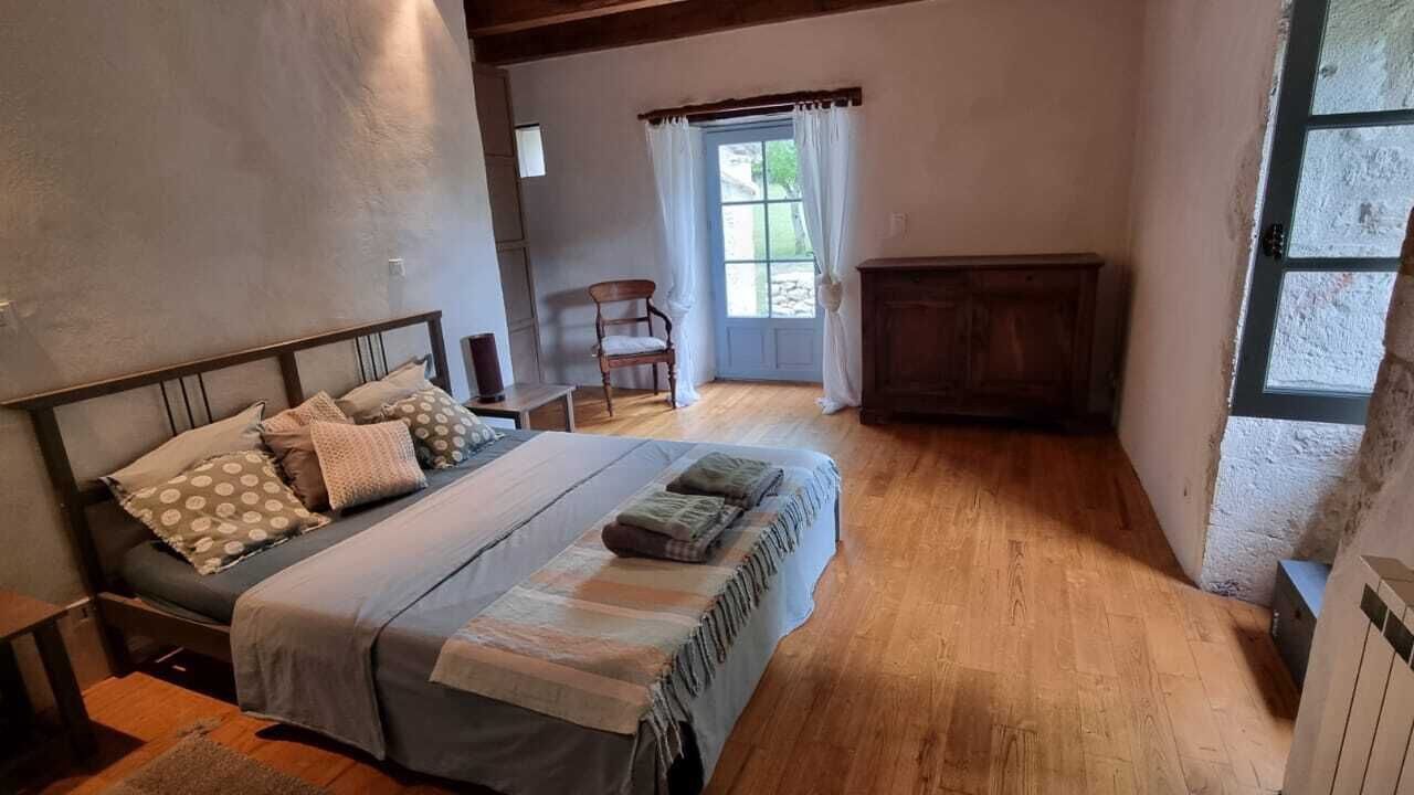 Photo of Bedroom in Lebreil