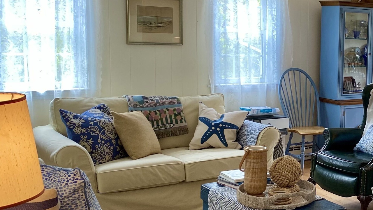 Photo of Livingroom in Tom Nevers