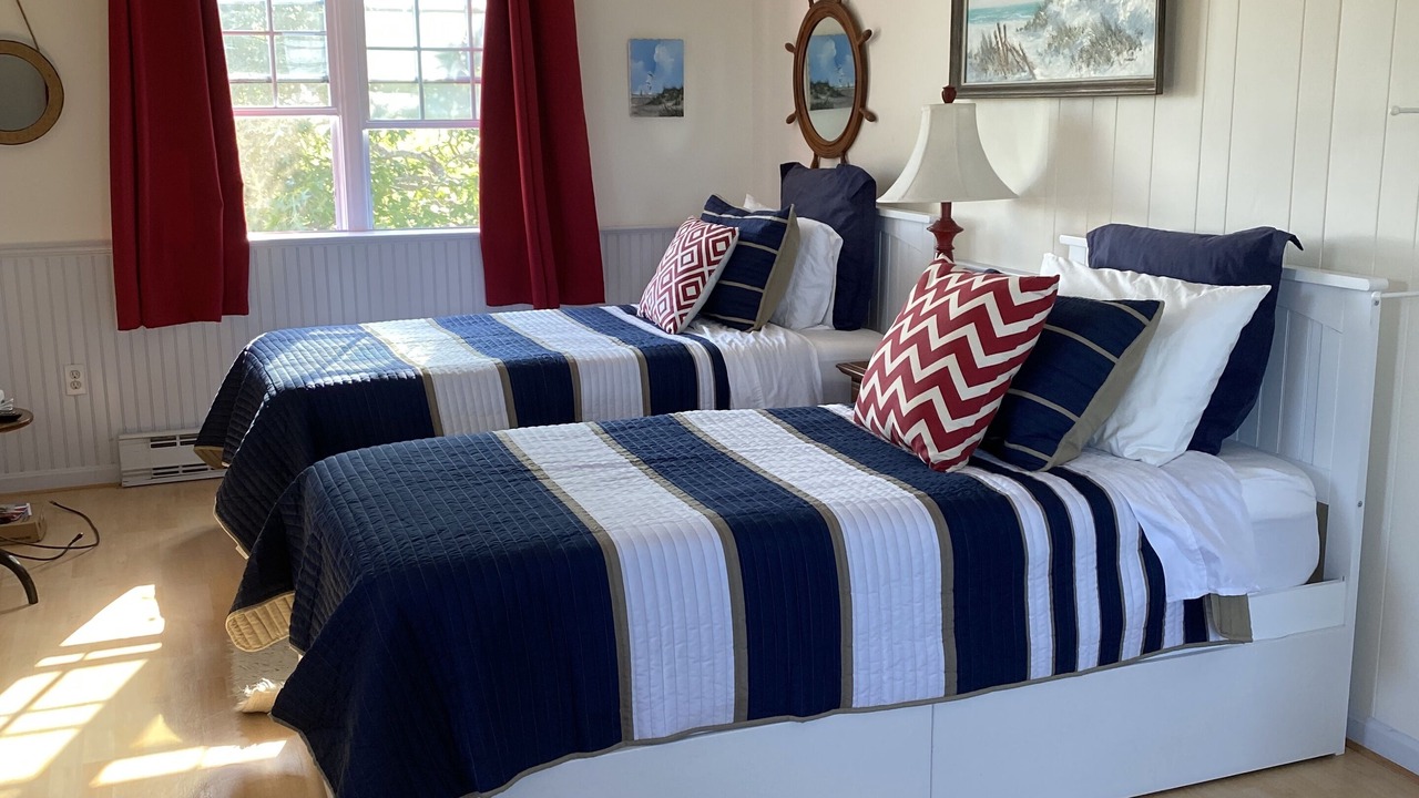 Photo of Bedroom in Tom Nevers