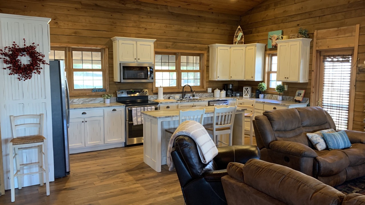 Photo of Livingroom in Falls of Rough