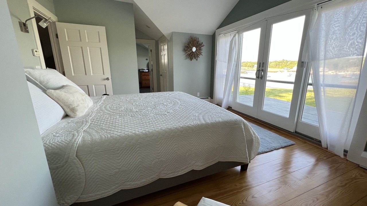 Photo of Bedroom in Gloucester