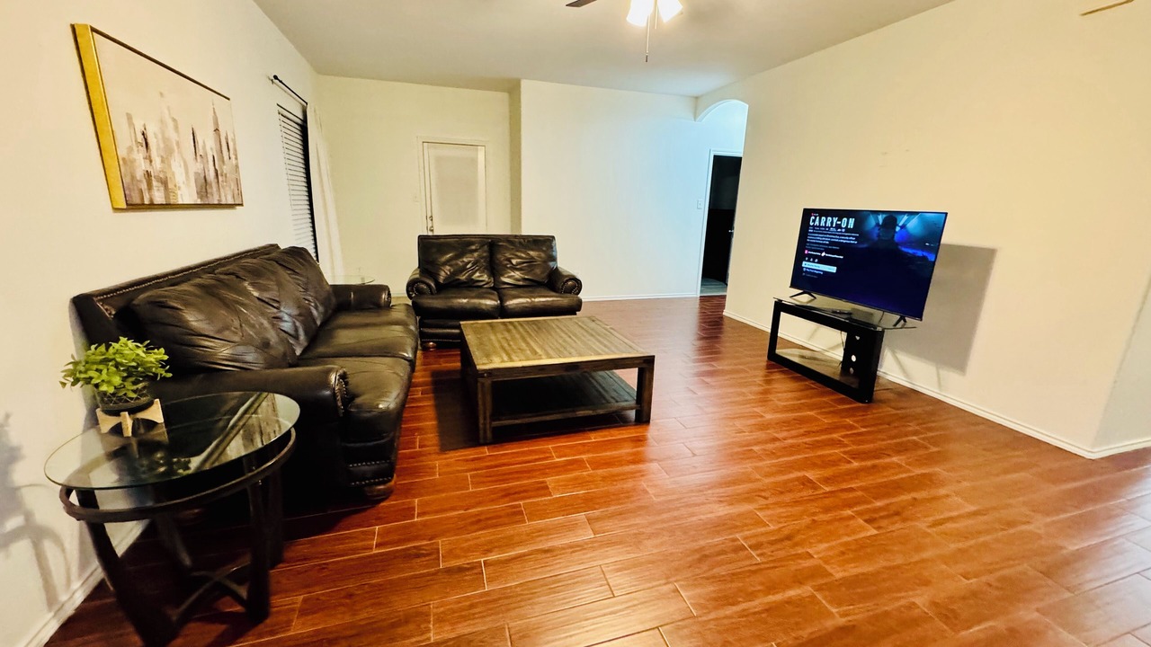 Photo of Livingroom in Hutto
