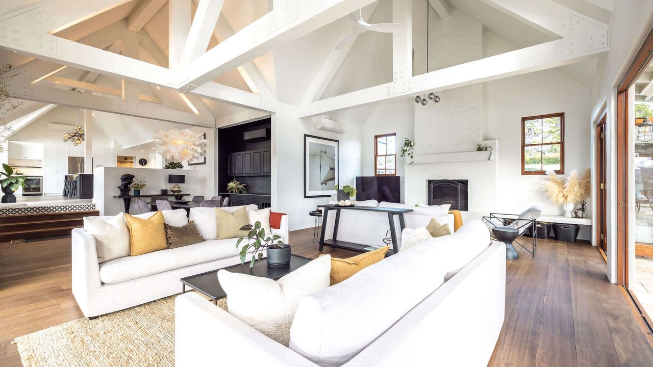 Photo of Livingroom in Surfdale