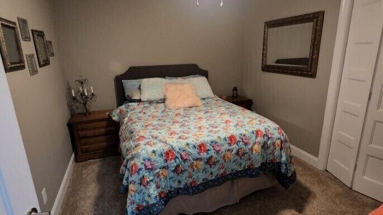 Photo of Bedroom in Spring City