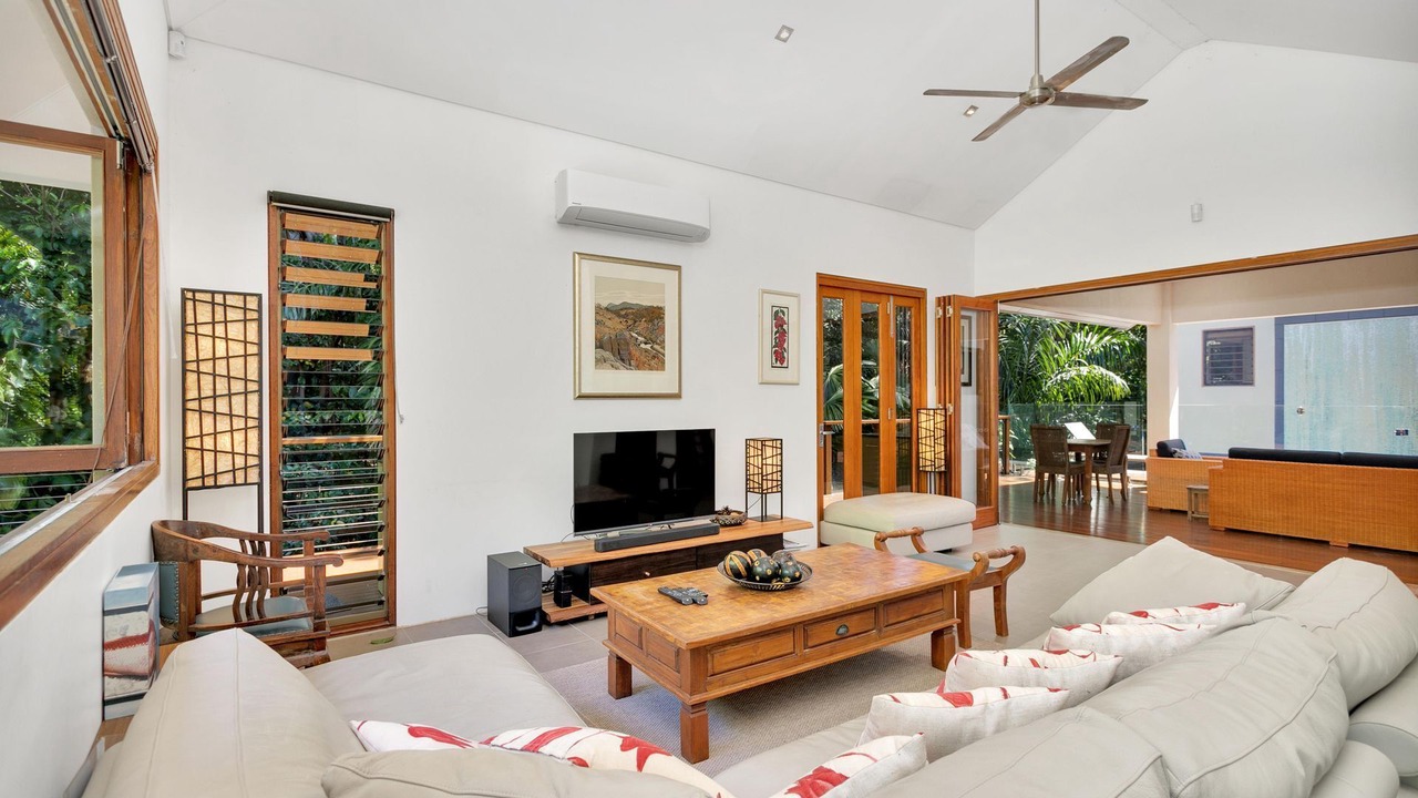 Photo of Livingroom in Palm Cove