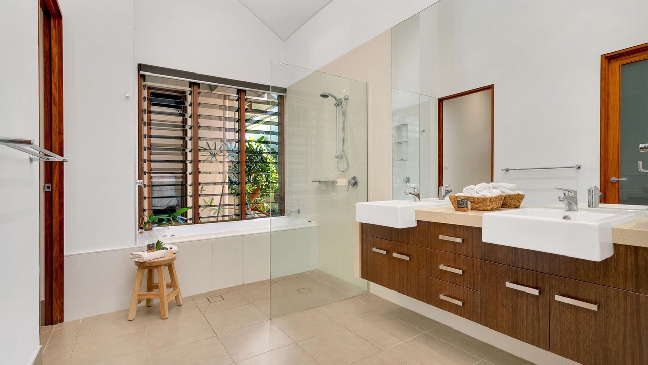 Photo of Bathroom in Palm Cove