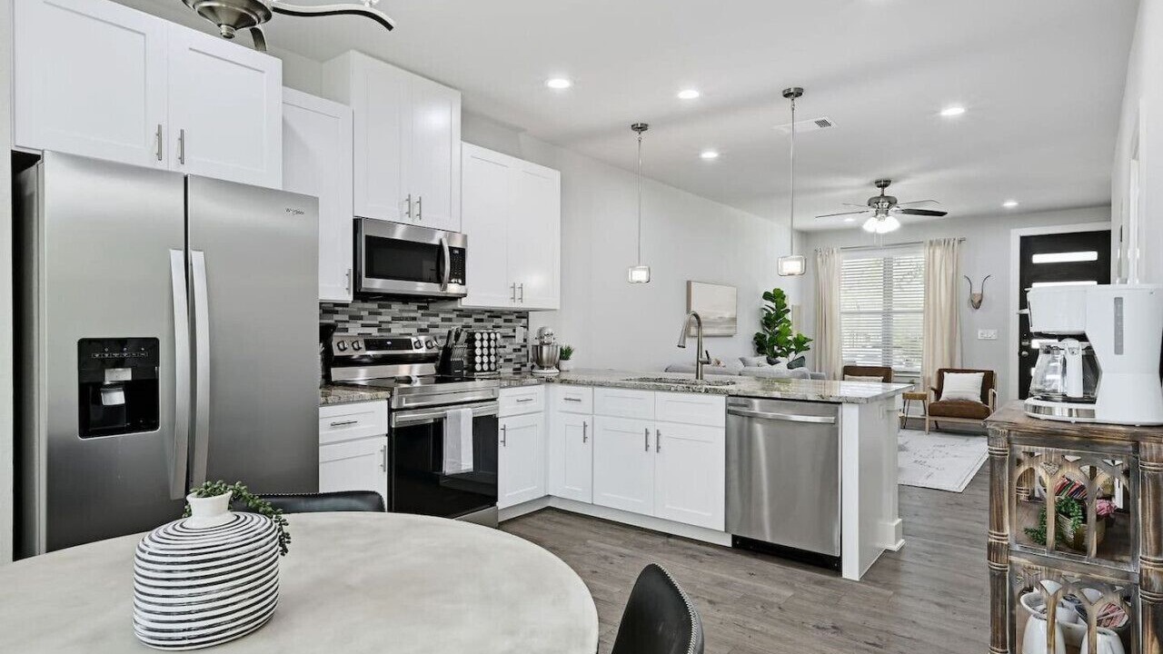 Photo of Kitchen in Point Venture