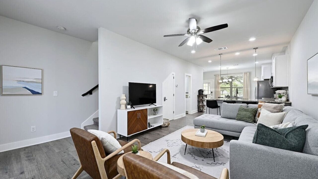 Photo of Livingroom in Point Venture