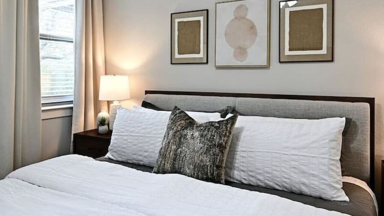 Photo of Bedroom in Point Venture