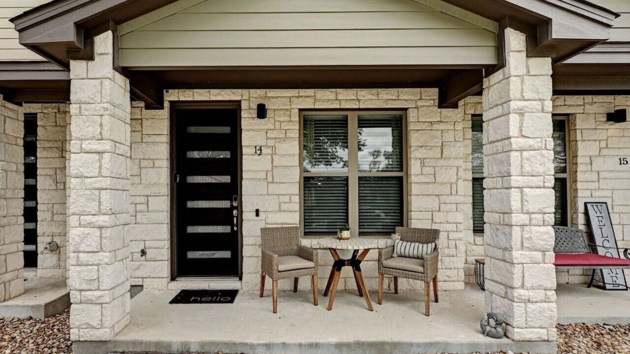 Photo of Patio Balcony in Point Venture