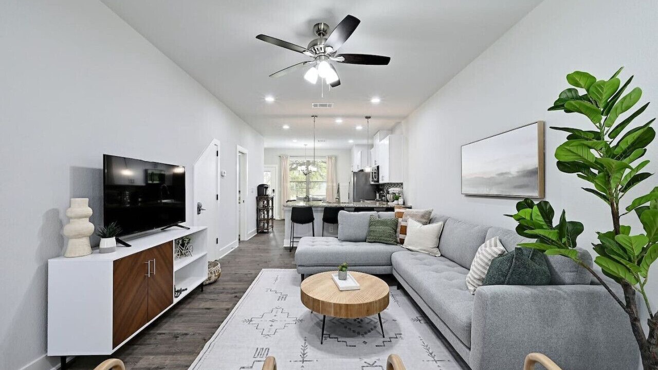 Photo of Livingroom in Point Venture