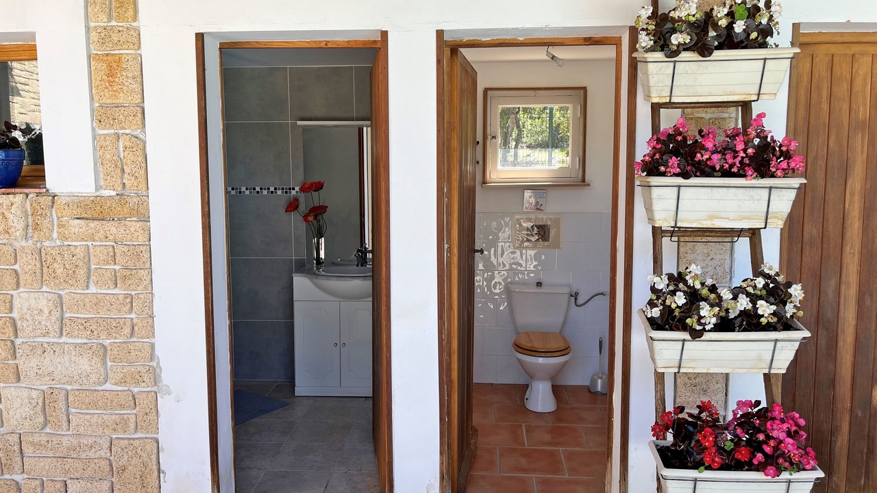 Photo of Bathroom in Uchaux