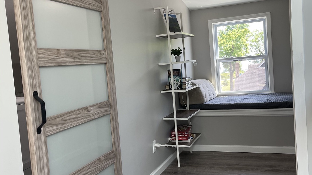 Photo of Bedroom in Downtown Niagara Falls