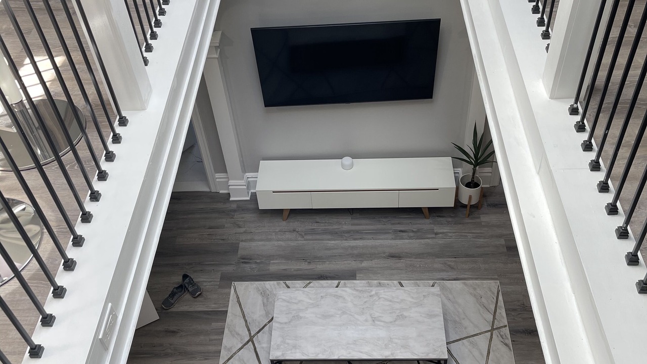 Photo of Livingroom in Downtown Niagara Falls