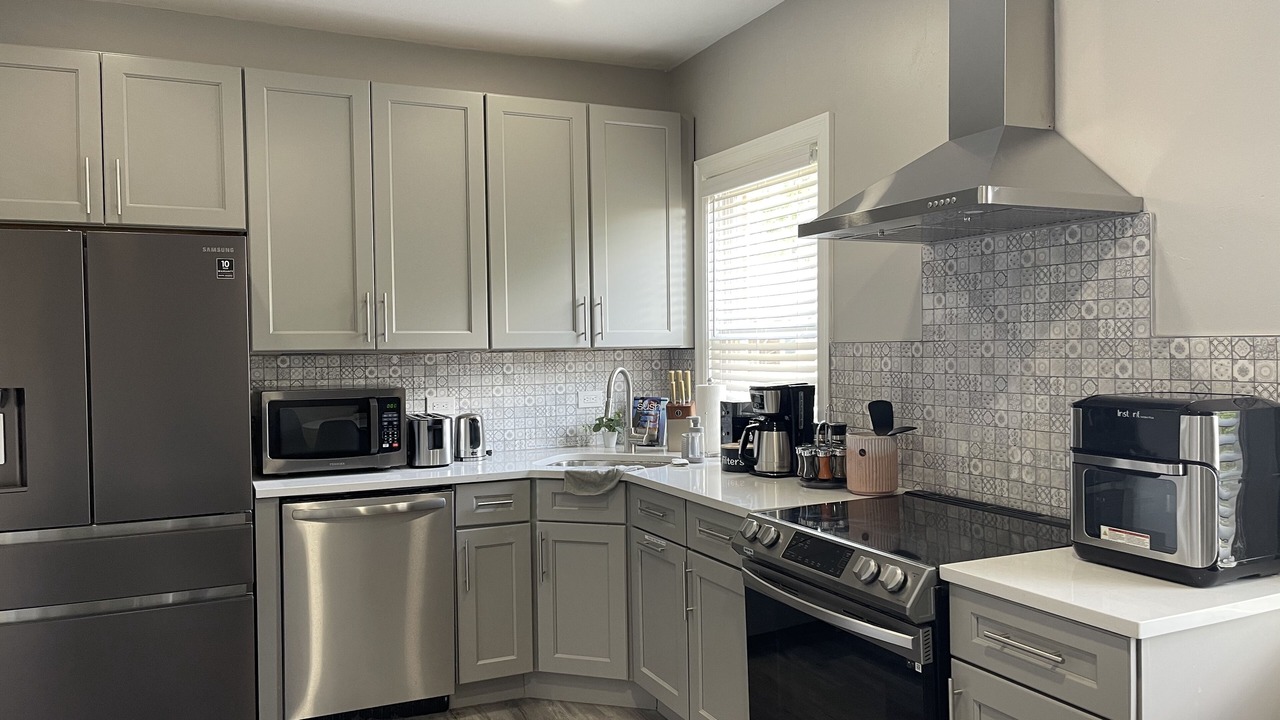Photo of Kitchen in Downtown Niagara Falls