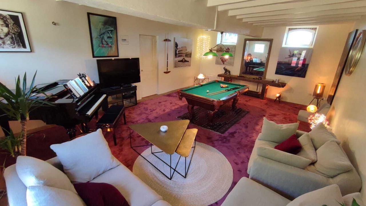 Photo of Livingroom in Saint-Laurent-en-Gatines