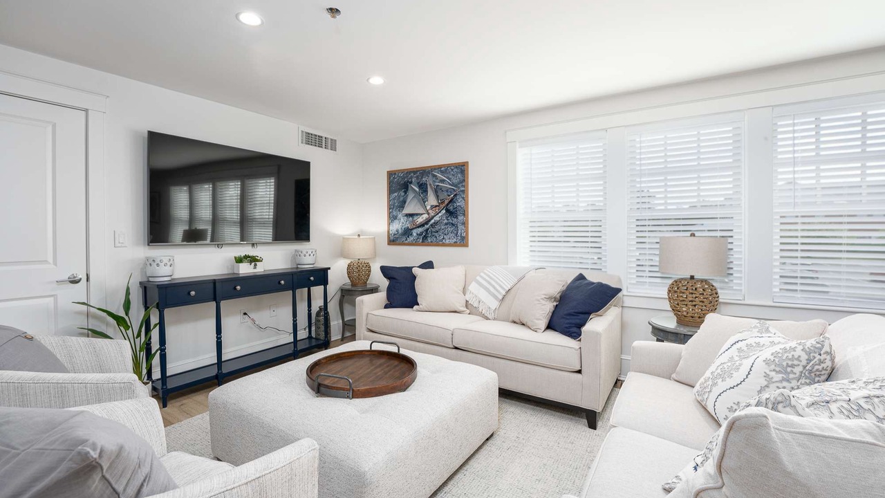Photo of Livingroom in Plymouth Cultural District