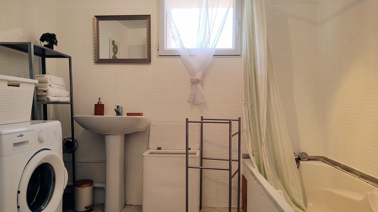 Photo of Bathroom in Argelliers