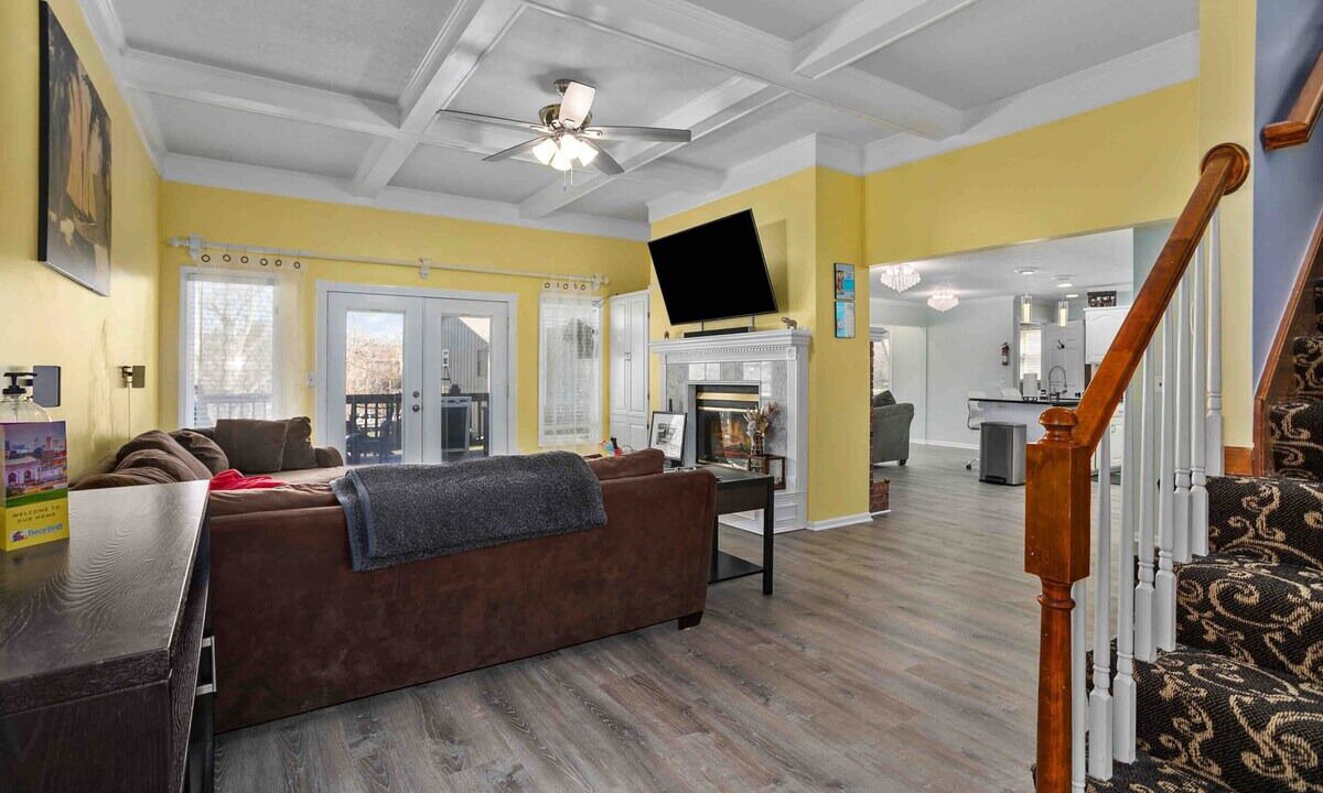 Photo of Livingroom in Overland Park