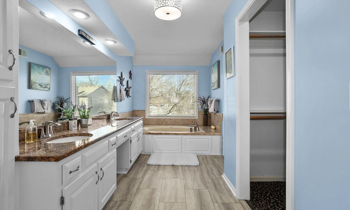 Photo of Bathroom in Overland Park