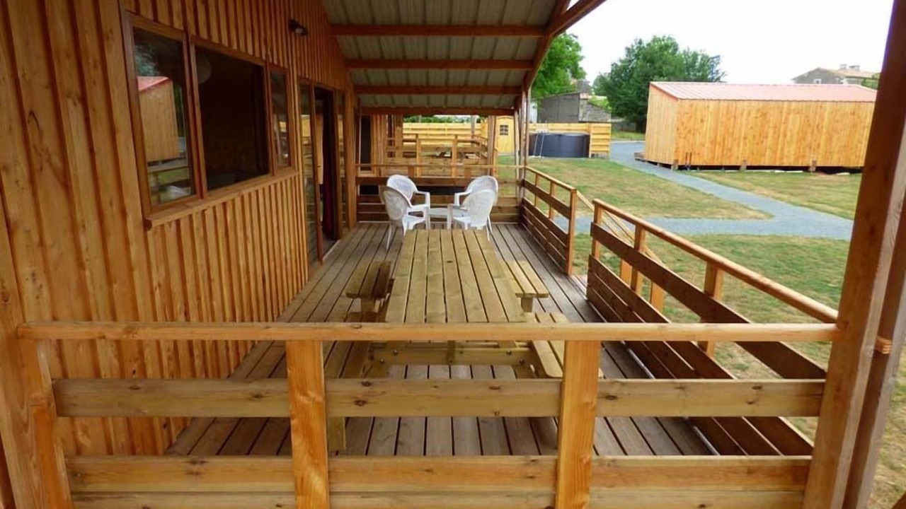 Photo of Patio Balcony in Bouille-Courdault