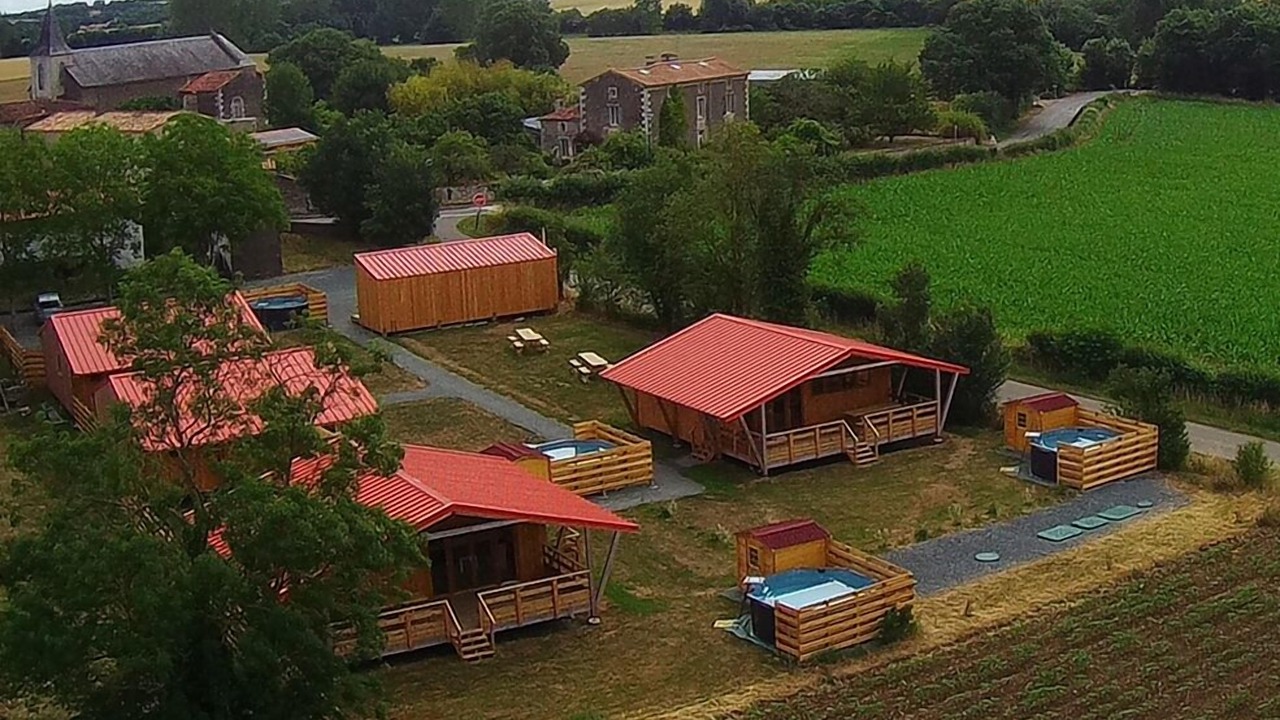 Photo of Outdoor in Bouille-Courdault