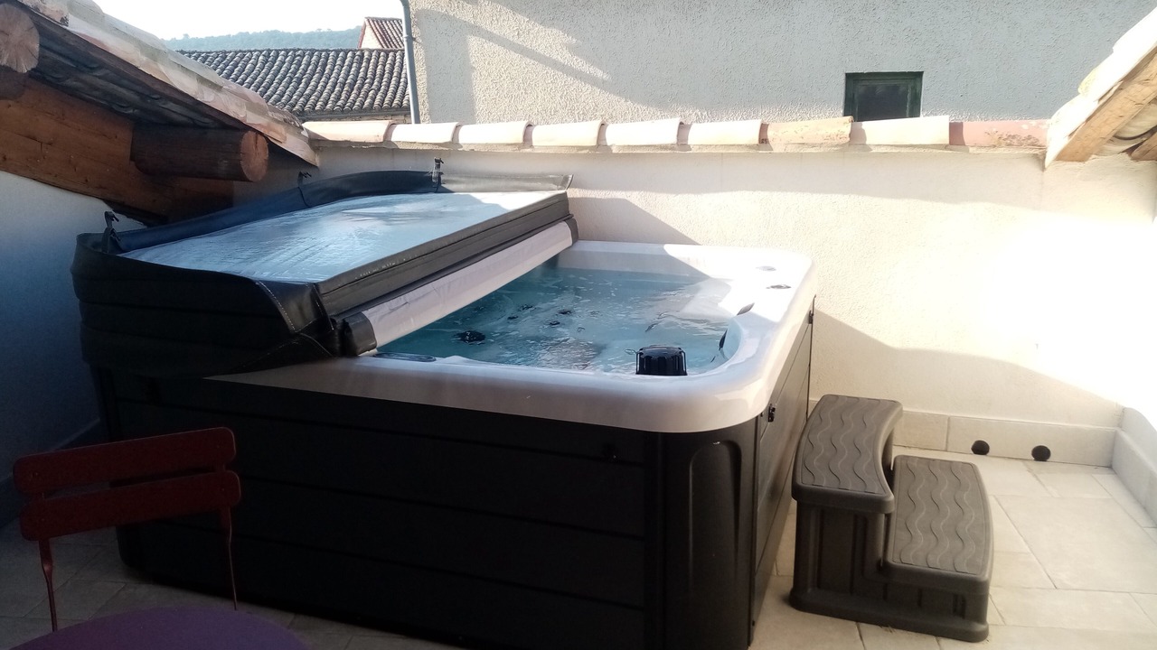 Photo of Outdoor in Montaren-et-Saint-Mediers