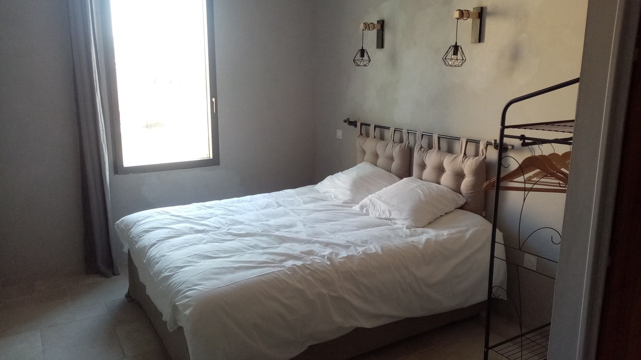 Photo of Bedroom in Montaren-et-Saint-Mediers