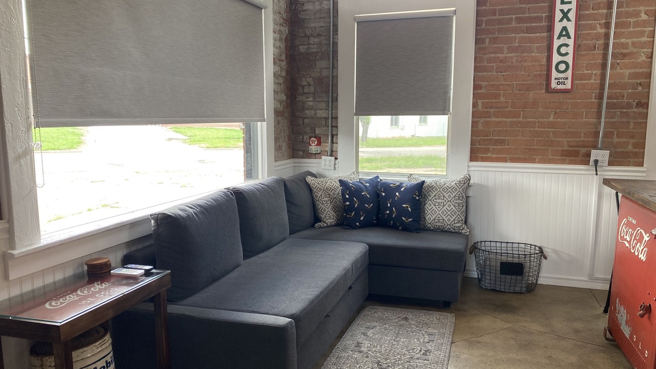 Photo of Livingroom in Honey Grove