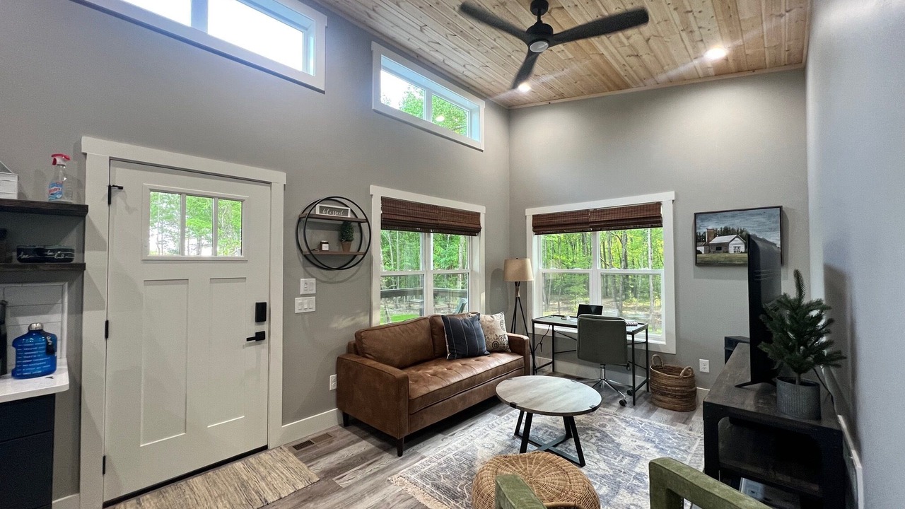 Photo of Livingroom in Lenoir City