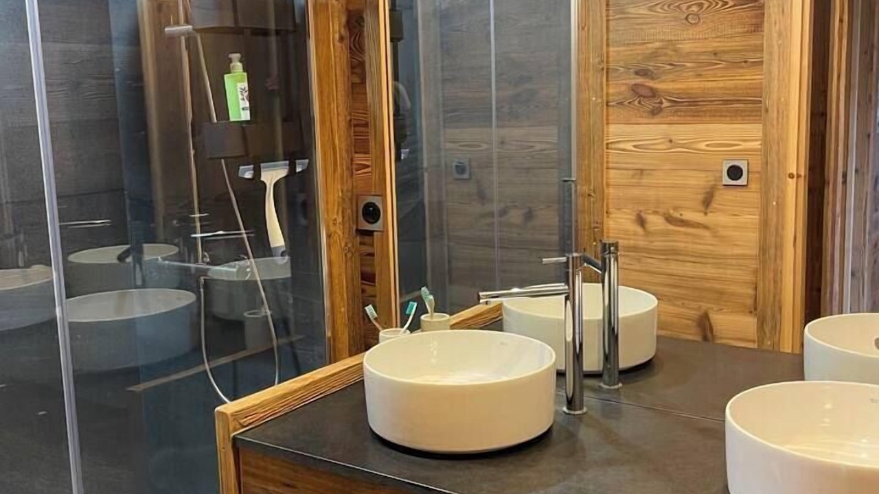 Photo of Others in Superbolquere