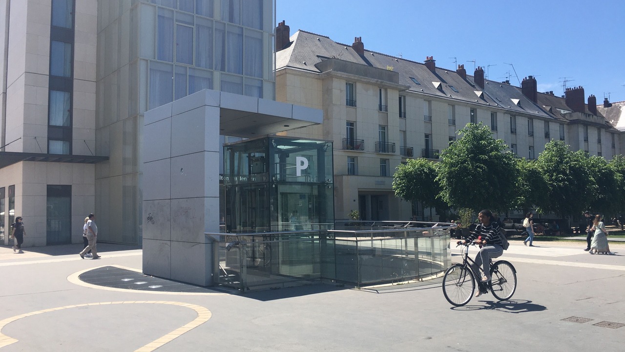 Photo of Outdoor in Tours City Centre