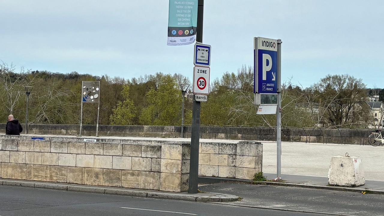 Photo of Outdoor in Tours City Centre