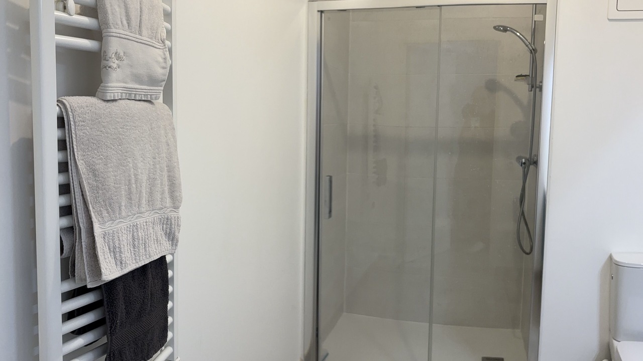 Photo of Bathroom in Tours City Centre