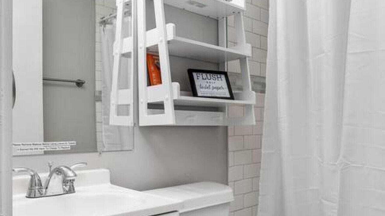 Photo of Bathroom in Collier Heights