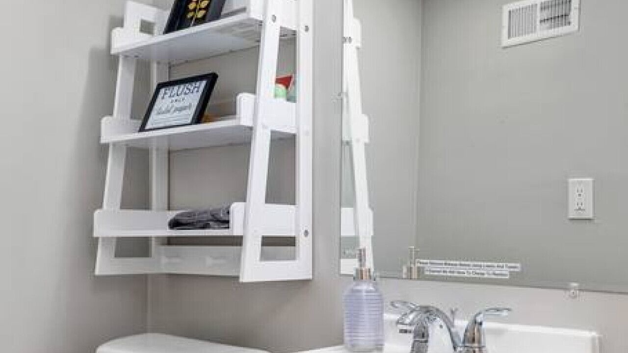 Photo of Bathroom in Collier Heights