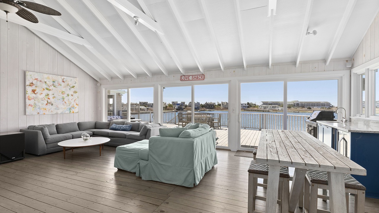 Photo of Livingroom in Westhampton Beach