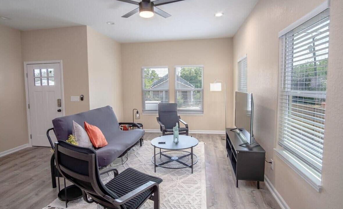 Photo of Livingroom in Nevada Street