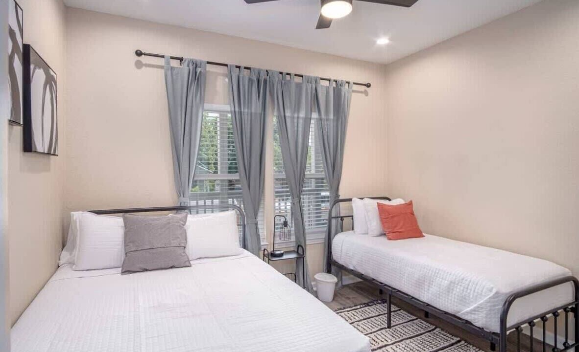 Photo of Bedroom in Nevada Street