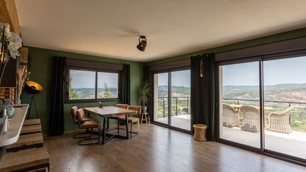 Photo of Others in Sampzon