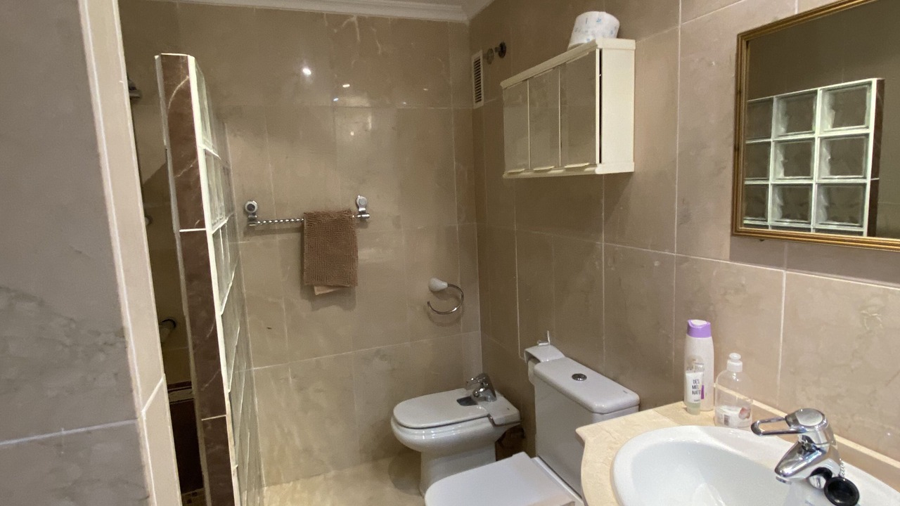 Photo of Bathroom in Aduanas