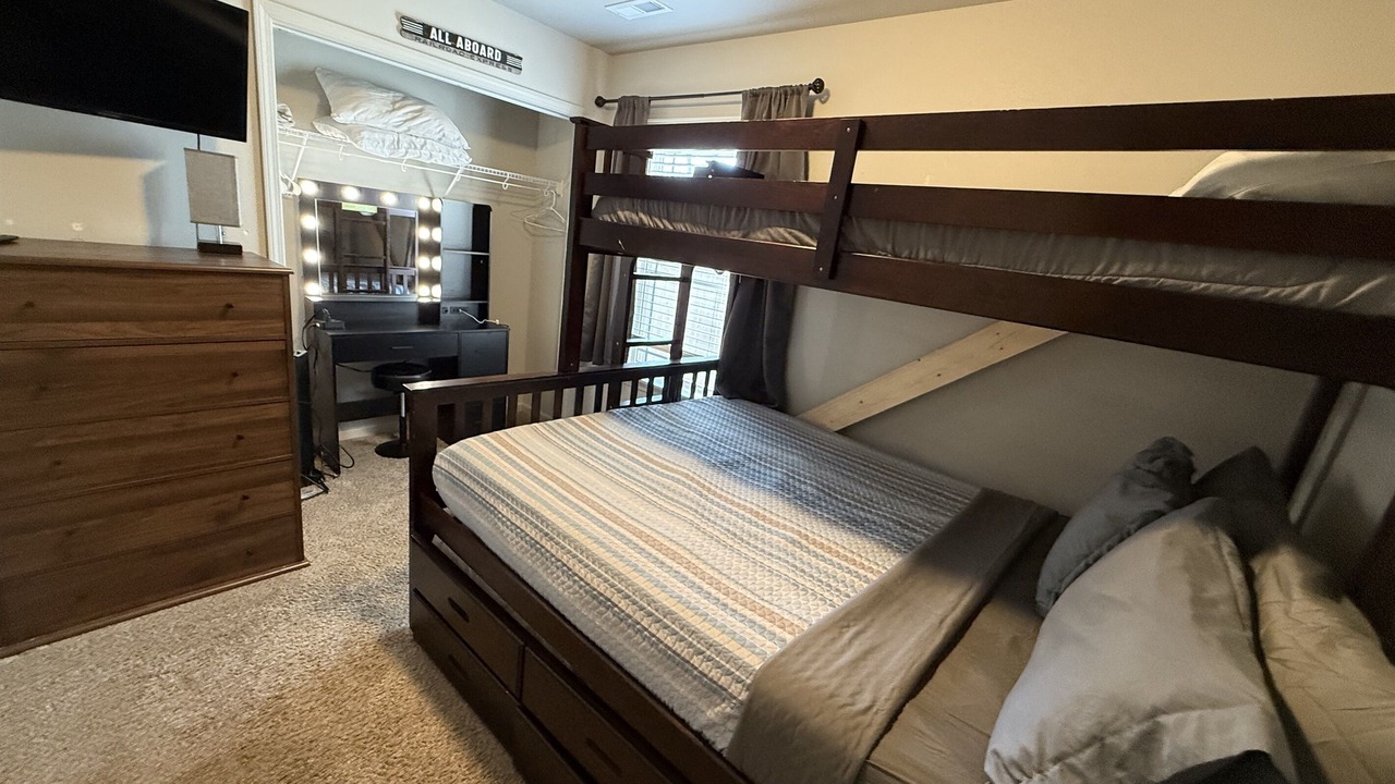 Photo of Bedroom in Downtown Branson
