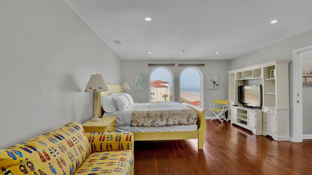 Photo of Bedroom in North Topsail Beach
