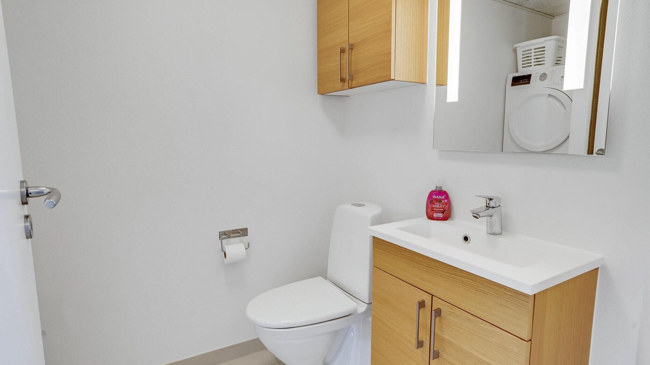 Photo of Bathroom in Mommark Strand