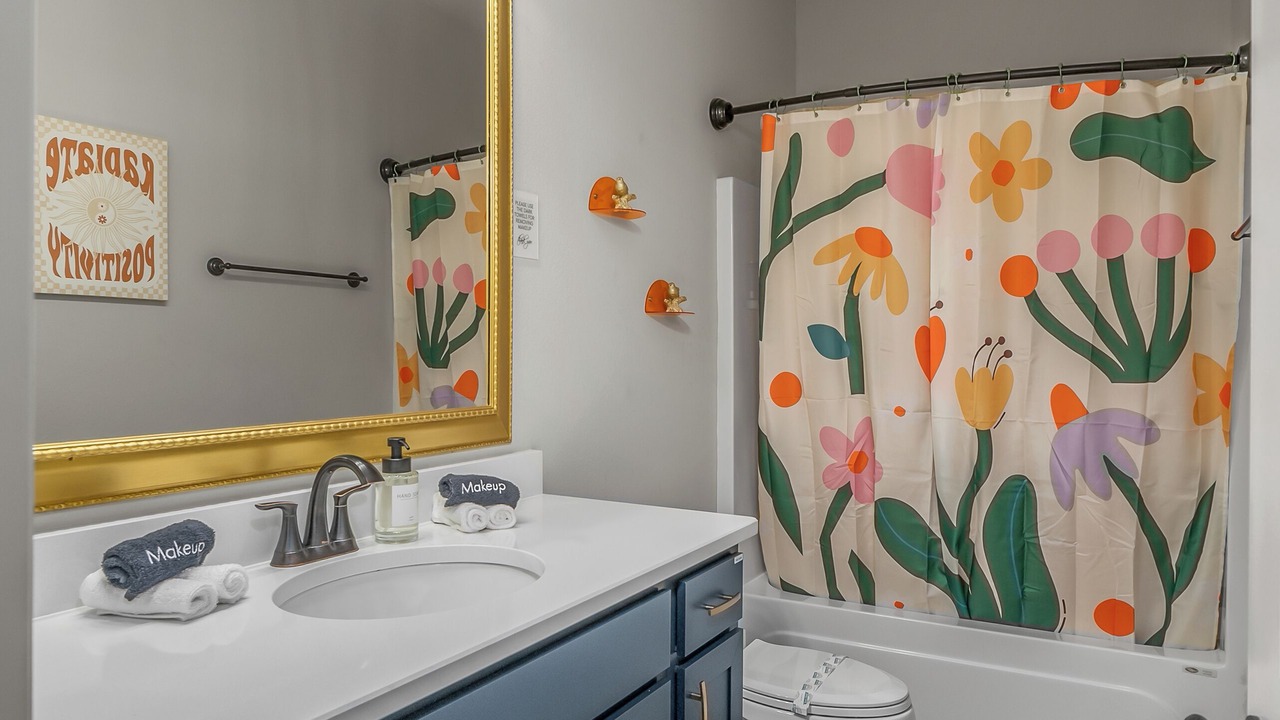 Photo of Bathroom in Broadmoor