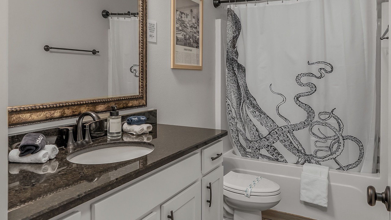 Photo of Bathroom in Broadmoor