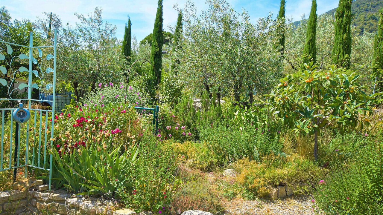 Photo of Others in Nyons