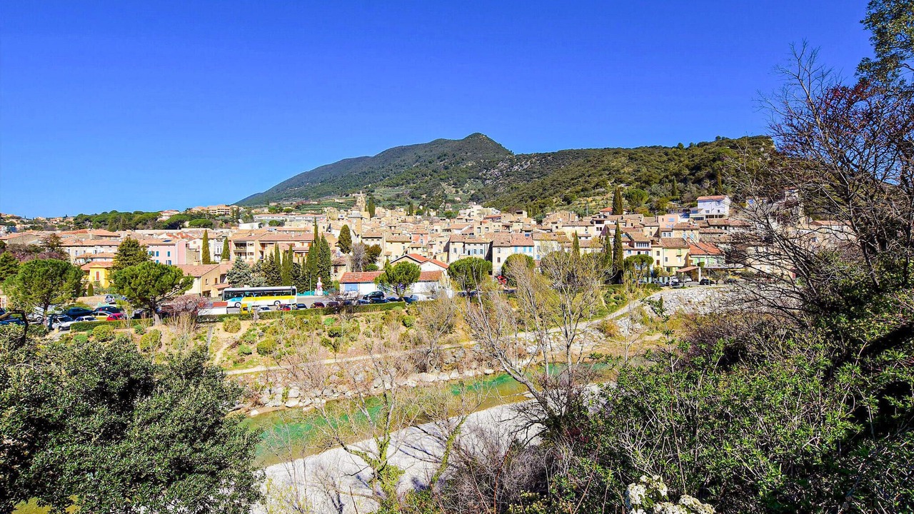 Photo of Others in Nyons